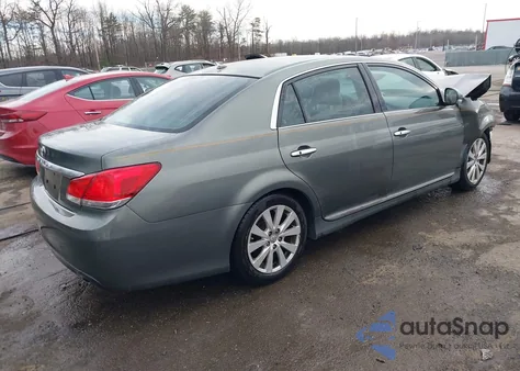 2011 Toyota Avalon Limited z USA, uszkodzony, nr VIN 4T1BK3DB5BU403933
